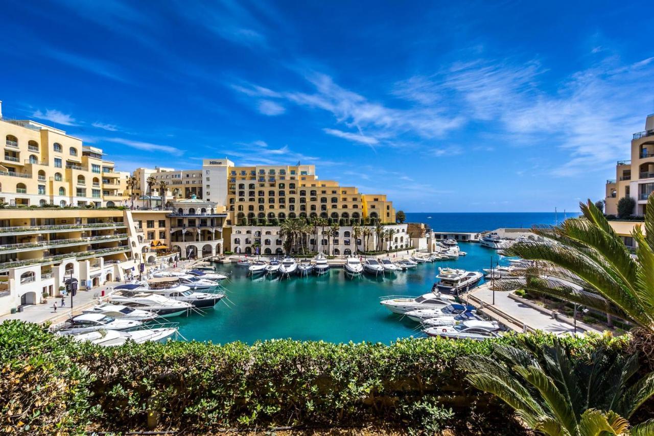 Cosy Apartment Steps To St George'S Bay San Ġiljan Exterior foto